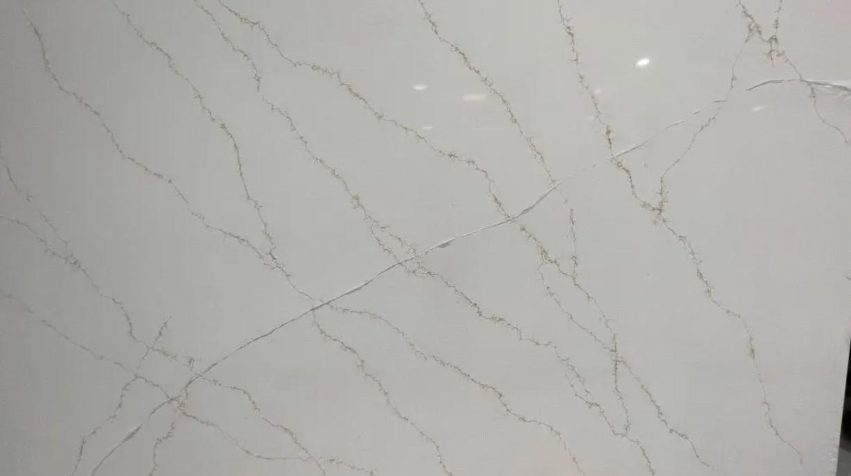 CALACATTA ILLUSION GOLD JUMBO QUARTZ